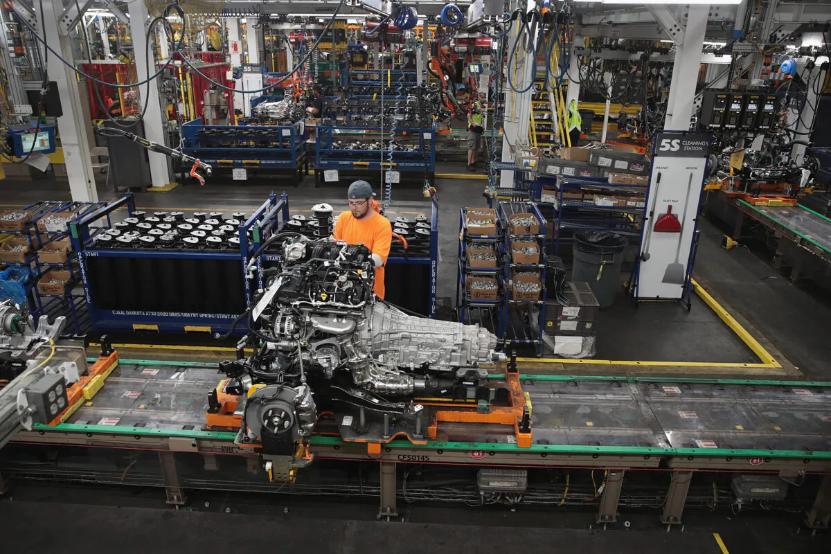 Workers assemble Ford vehicles at the Assembly Plant in Chicago, Ill., on June 24, 2019. (Scott Olson/Getty Images)