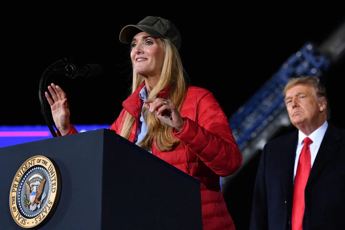 Sen. Kelly Loeffler (R-Ga.) speaks at a rally as President Donald Trump watches, in Dalton, Ga., on Jan. 4, 2021. (Mandel Ngan/AFP via Getty Images)