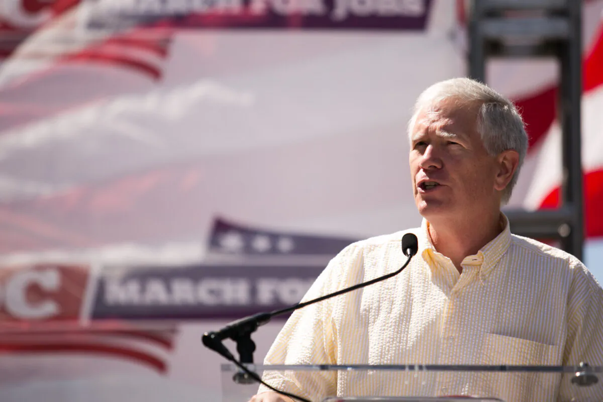 Rep. Mo Brooks (R-Ala.) speaks during the DC March for Jobs in Upper Senate Park near Capitol Hill in Washington, D.C., on July 15, 2013. (Drew Angerer/Getty Images)