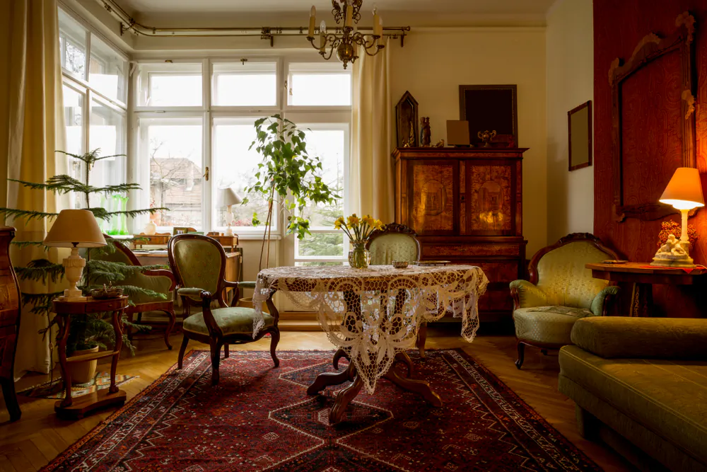 Each room is like a chapter in a book, and every selection offers a nuance and gesture of your story. (mikolajn/Shutterstock)