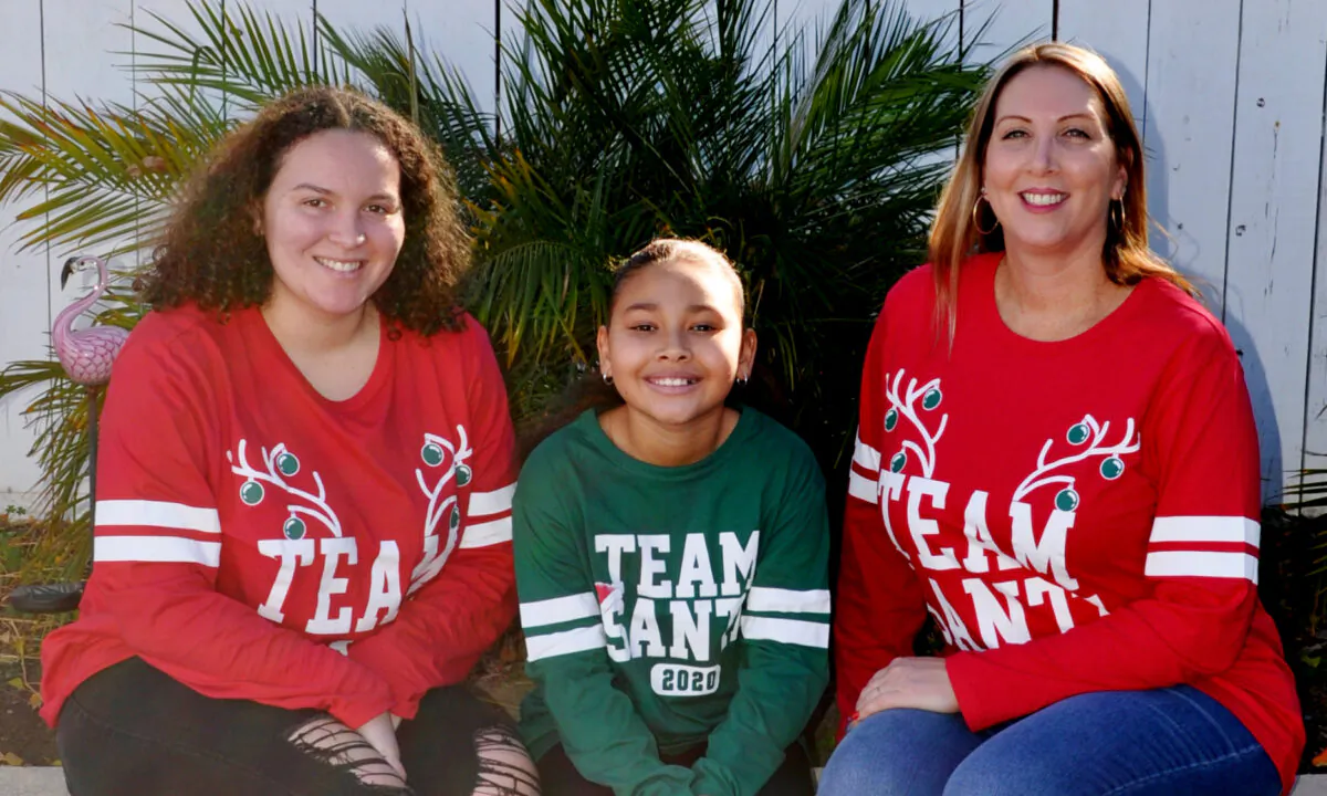 Property manager Crystal Lawless (R) and her two daughters in Rancho Cucamonga, Calif. (Courtesy of Crystal Lawless)