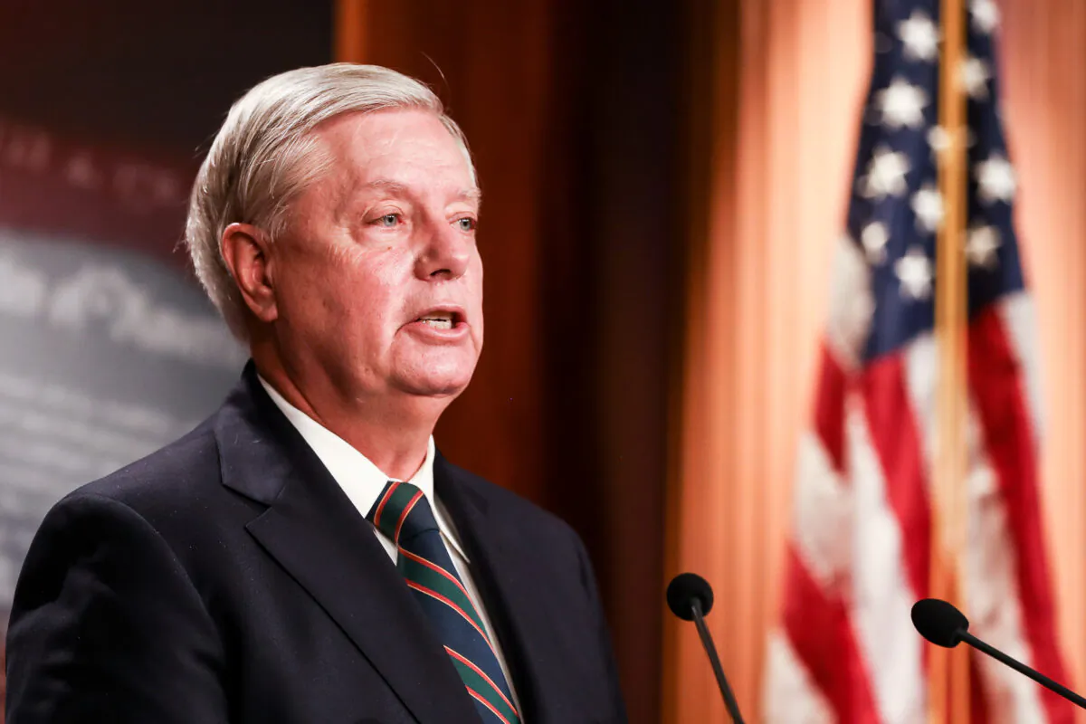 Sen. Lindsey Graham (R-S.C.) speaks to media at the Capitol in Washington on Jan. 7, 2021. (Charlotte Cuthbertson/The Epoch Times)