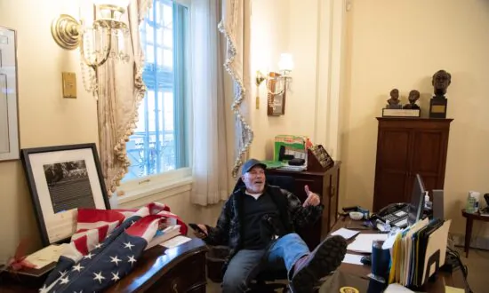 Man Who Put Feet on Desk in Pelosi’s Office During Capitol Breach Will Be Released From Jail: Judge