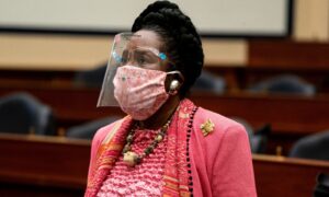 Congresswoman Introduces Articles of Impeachment Against President Trump