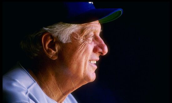 LA Pays Tribute to Tommy Lasorda After Former Dodger Manager’s Death