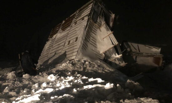 Three Killed After Avalanche Hits Ski Resort in Russian Arctic