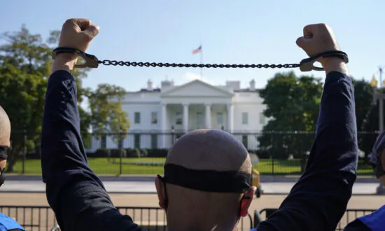 Bipartisan Group Proposes Bill to Grant Uyghurs Priority Refugee Status