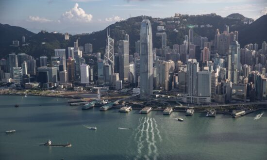 Amid Political Uncertainty, Companies in Hong Kong Have Gloomy Business Outlook for 2021: Survey