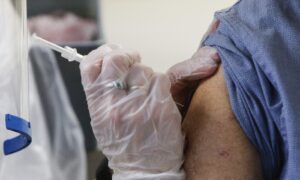 Trump Administration to Release All COVID-19 Vaccine Doses