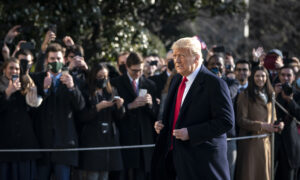 LIVE: Trump Visits US–Mexico Border Wall Near Alamo, Texas
