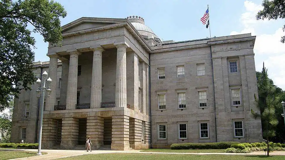 The North Carolina State Capitol building in Raleigh, N.C., on June 5, 2007. (Jim Bowen/Flickr via Wikimedia Commons)