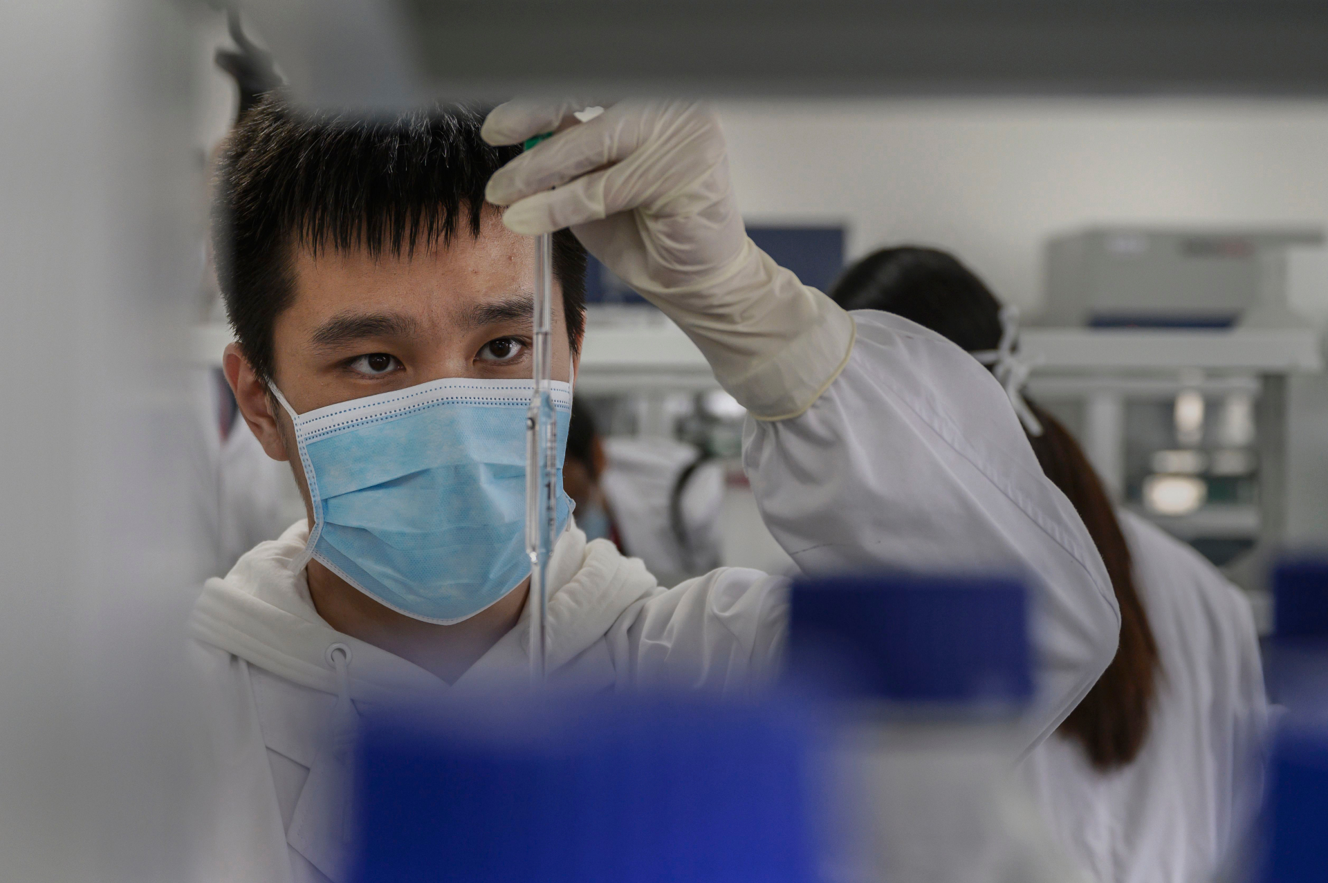 Sudden Deaths Occurring Among Senior Experts in China's COVID Vaccine Industry - Vimarsana News