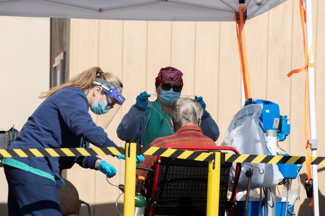 UK Strain of CCP Virus Found in Los Angeles, as California Officials Report 700 Daily Deaths