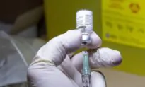 Opposition MPs Reproach Pharmaceutical Execs for Not Releasing Unredacted Vaccine Contracts