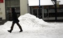 Wind, Rain, Heavy Snow Hit New England, Cause Power Outages