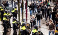 Thousands Protest in Amsterdam Against CCP Virus Lockdown