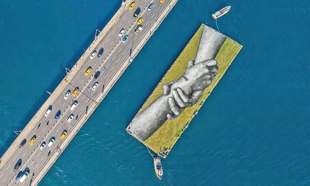 (Courtesy of Saype and Valentin Flauraud)