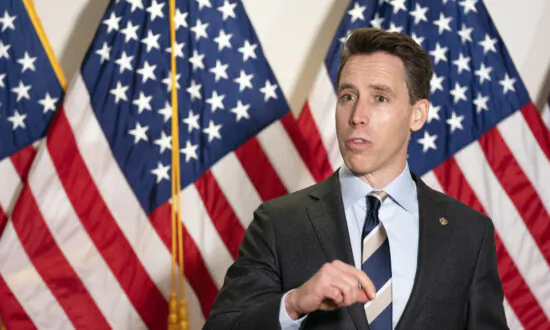 Sen. Josh Hawley’s Florida Fundraiser Canceled by Loews Hotels Over Capitol Breach
