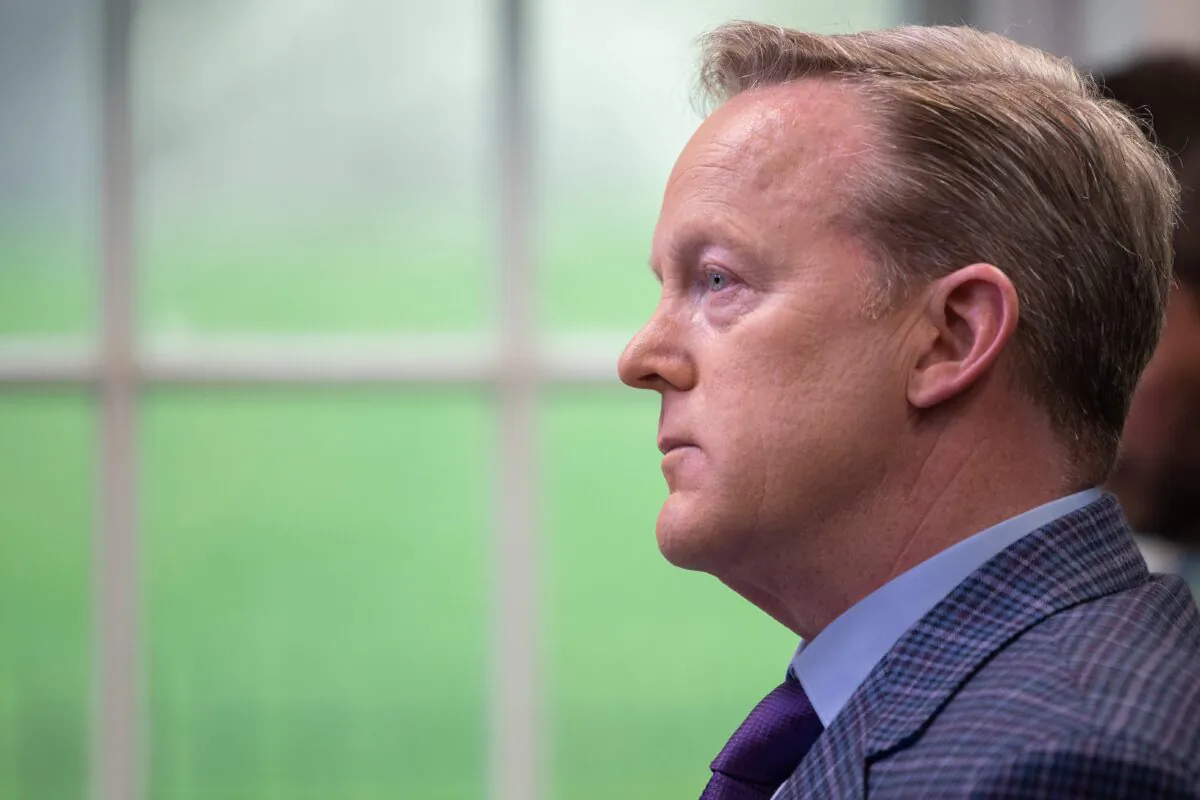 Newsmax reporter Sean Spicer is seen at the White House in Washington on March 20, 2020. (Jim Watson/AFP via Getty Images)