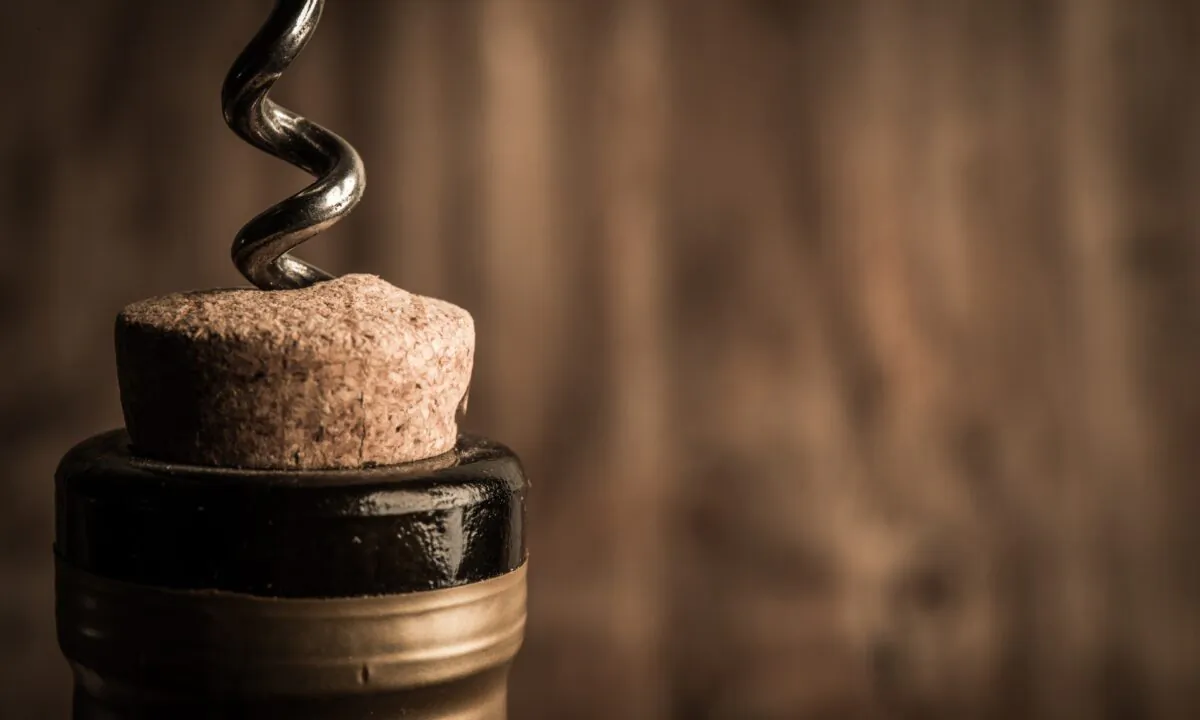 It's high time to return to natural cork as the primary wine closure, especially for age-worthy red wines. (Marko Poplasen/Shutterstock)