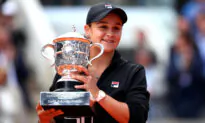Australia’s World No.1 Tennis Superstar Apologises for Covid-19 Breach