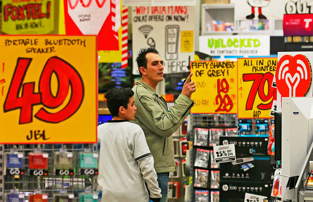 A man shops in a JB Hi-Fi store on May 28, 2015 in Melbourne, Australia. (Photo by Scott Barbour/Getty Images)