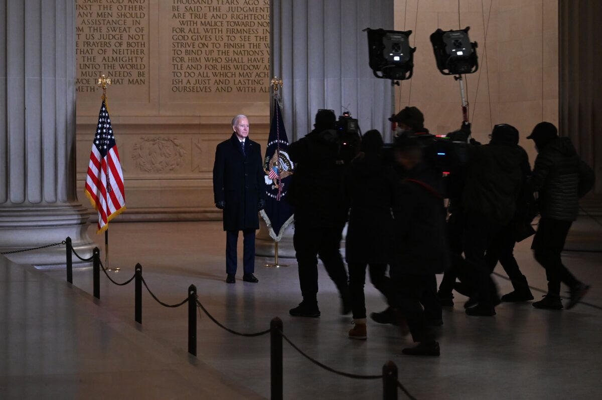 biden maskless
