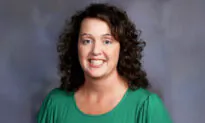 Principal Drives Bus to Take Students Back Home Safely Amid COVID-19 Staff Shortages