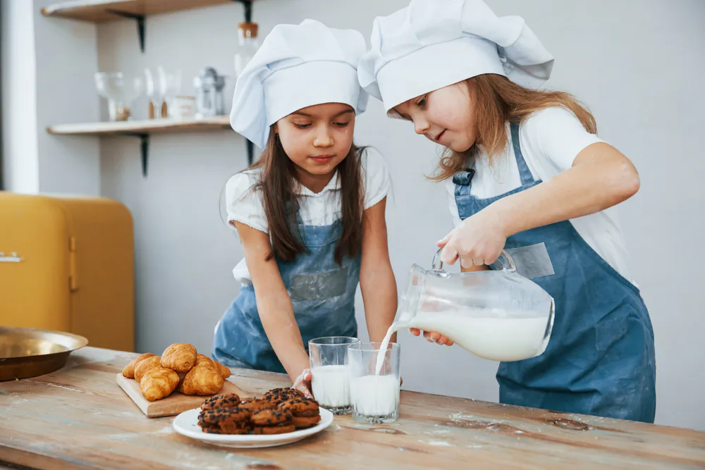 Children will develop self-confidence by taking on useful tasks. (Standret/Shutterstock)