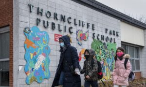 Over 100,000 Ontario Students Return to In-person Learning