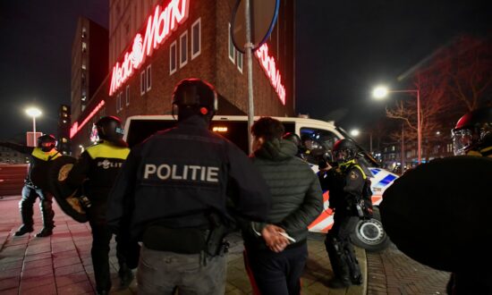 Calm Returns to Dutch Cities After Riots, With Police out in Force
