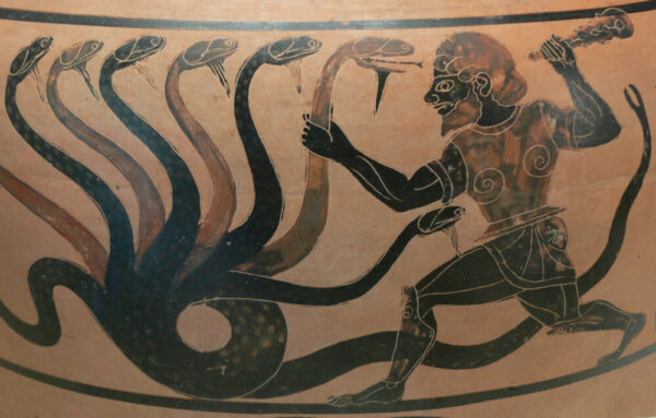 Hydra on pottery
