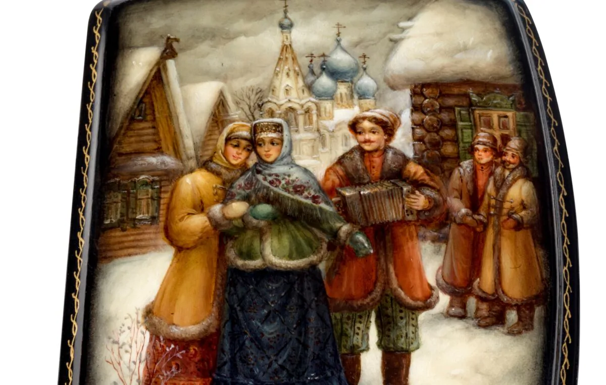 All of the boxes are quite small, no more than three or four inches along a side. A closeup view of “Hats,” 1995, from Fedoskino, Russia. Paint on papier-mâché, lacquer. A gift from the private collection of Dennis H. and Marian S. Pruslin. (Museum of Russian Icons)