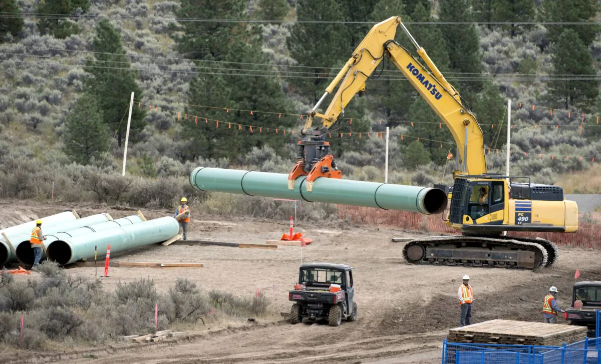 Construction of the Trans Mountain pipeline in Kamloops, B.C., on Sept. 1, 2020. (The Canadian Press/Jonathan Hayward)