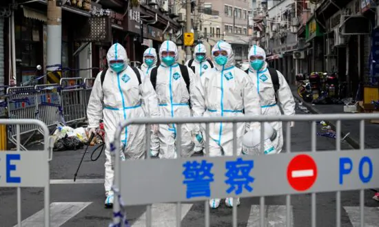 Eastern Chinese City Relocates Hundreds After Family Is Diagnosed With COVID-19
