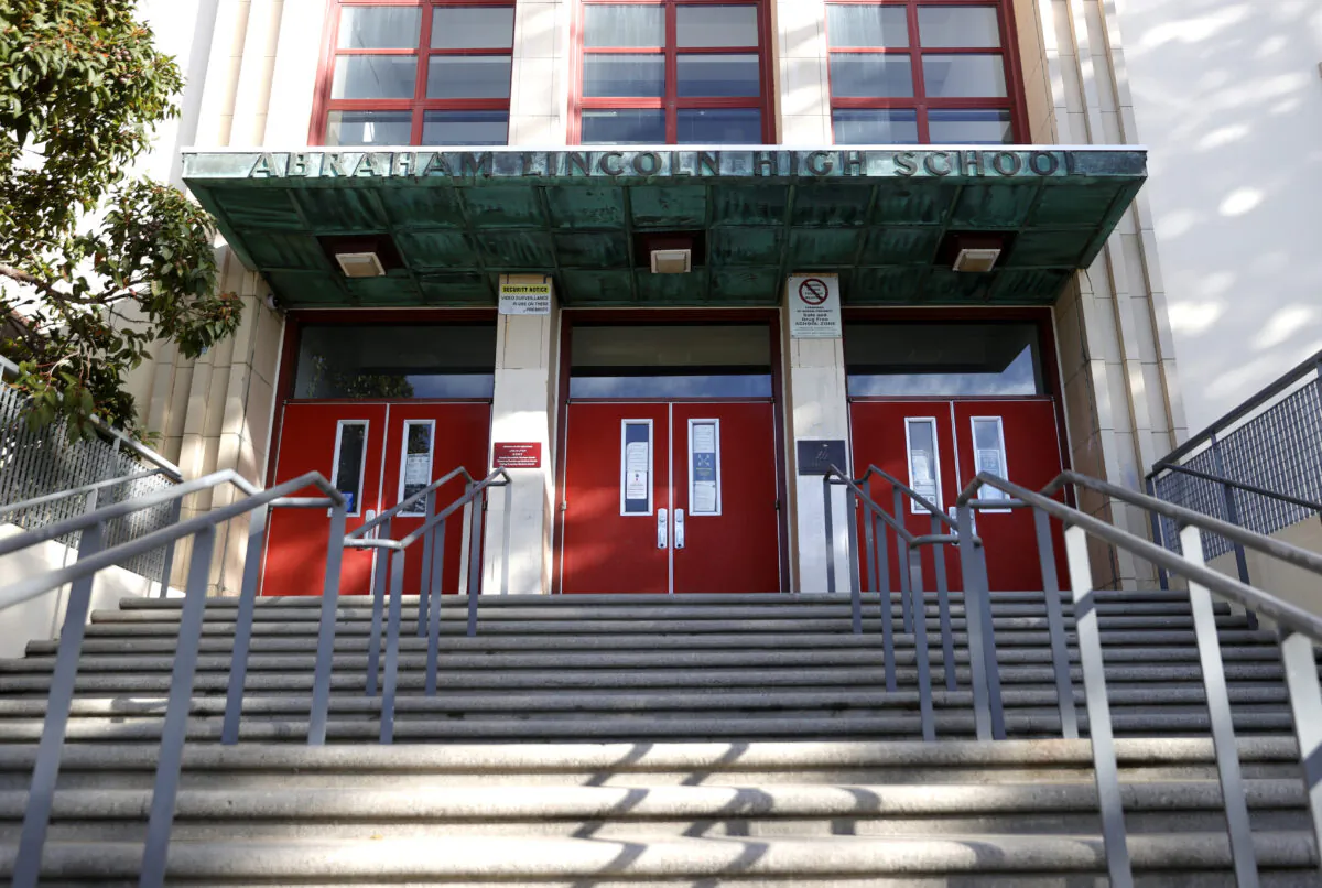 Stairs lead to the entrance of Abraham Lincoln High School in San Francisco, Calif., on Dec. 17, 2020. (Justin Sullivan/Getty Images)