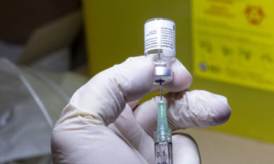 Pfizer Urges Canada to Extract More Shots From Each COVID-19 Vaccine Vial