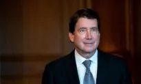 GOP Senator Hires 13 Former Trump Staffers