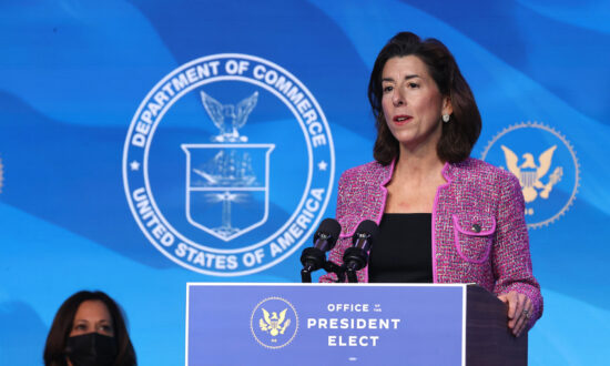 GOP Senators Urge Commerce Nominee to Commit to Countering Beijing’s 5G Ambitions