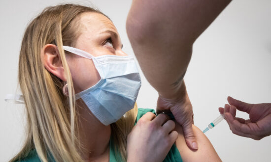 WHO Removes Advice Against Moderna Vaccine for Pregnant Women