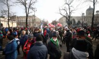 Thousands Protest Against Lockdown Measures in Vienna