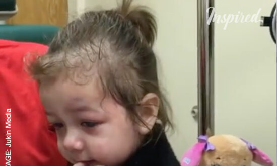 2 Years Old Girl Sees and Hears for the First Time