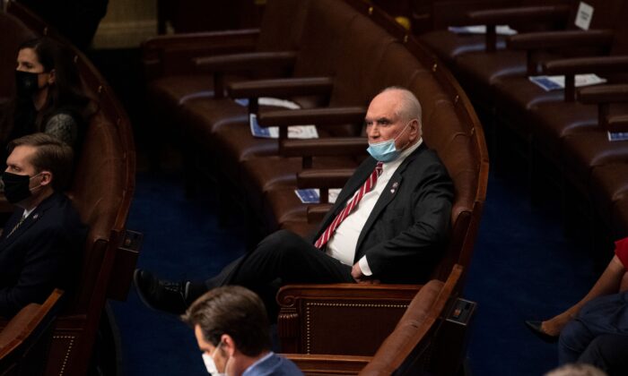 Rep. Mike Kelly (R-Pa.) attends a joint session of Congress to certify the Electoral College votes of the 2020 presidential election in the House chamber at the US Capitol in Washington, DC, Jan. 6, 2021. (Caroline Brehman/AFP via Getty Images)