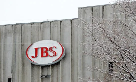 House Panel Investigating COVID-19 Outbreaks at Tyson, JBS, Smithfield Plants