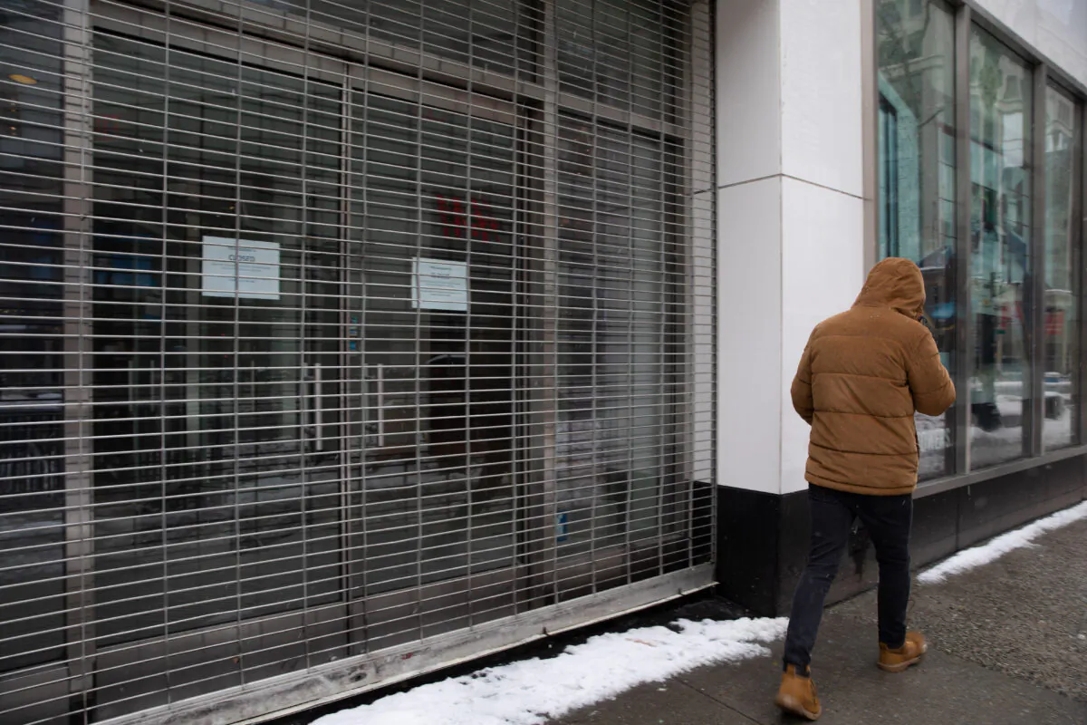 A closed store in New York City on Feb.2, 2021. (Chung I Ho/The Epoch Times)