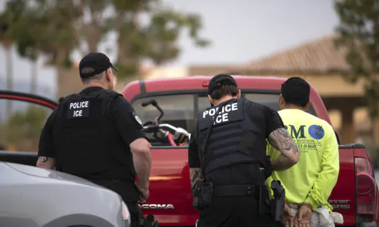 New California Law Prohibits ICE Agents From Posing as Probation Officers