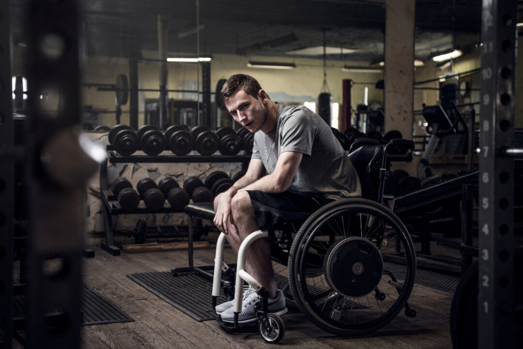 How you choose to use your super-power—
the words you speak—can decide whether you
make someone else’s day, or break it. Photo of Chris Norton. (Sean Berry)