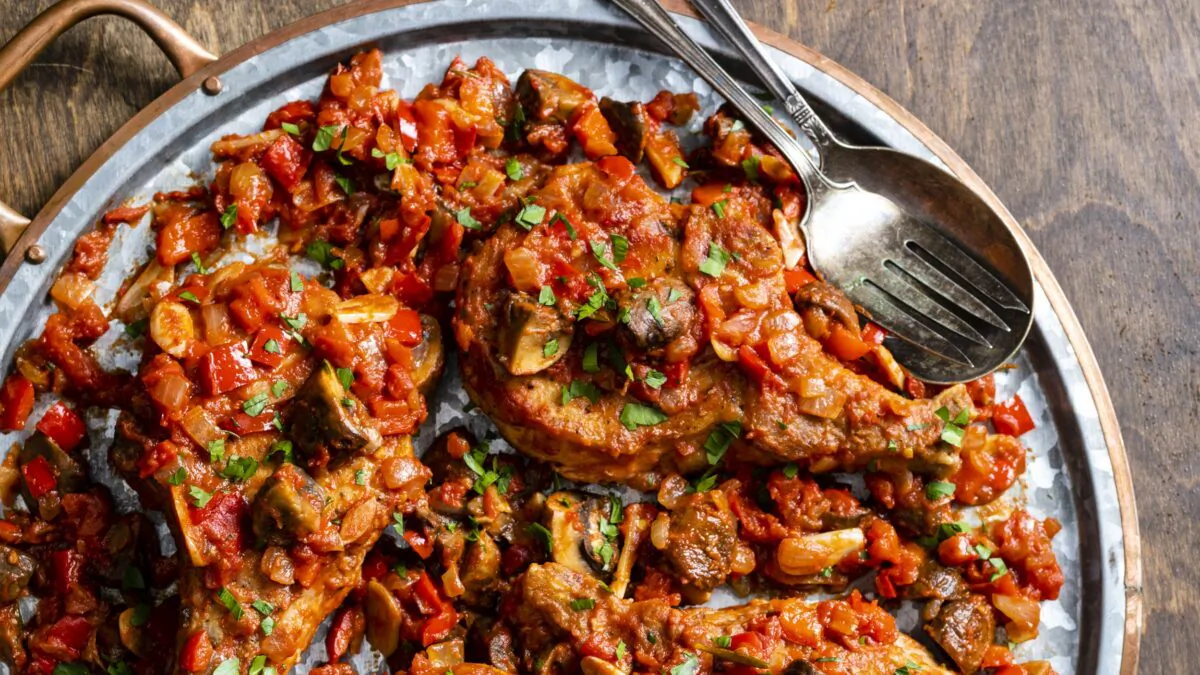 This dish is best served with a good-size chunk of crusty bread to sop up the garlicky tomato sauce. (Elle Simone)