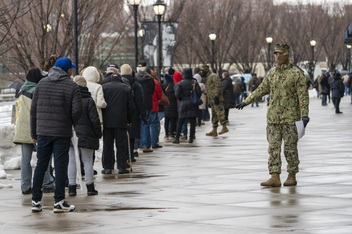 Pentagon Deploys 1100 Troops to Assist COVID-19 Vaccination Efforts