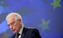 EU Expels Three Russian Diplomats, Defends Envoy’s Moscow Trip